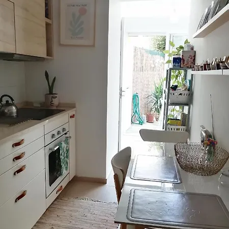 Encantador Com Patio Διαμέρισμα Lisboa