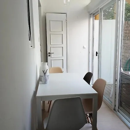 Encantador Com Patio