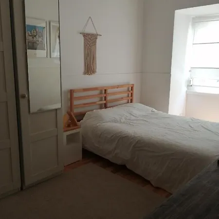 Encantador Com Patio *