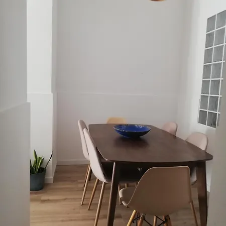 Encantador Com Patio Апартаменты Лиссабон