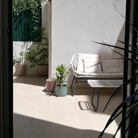 Encantador Com Patio * Лиссабон